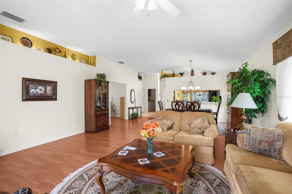 Chandelier, Dining room, Interior, Living room, Wood Texture Flooring