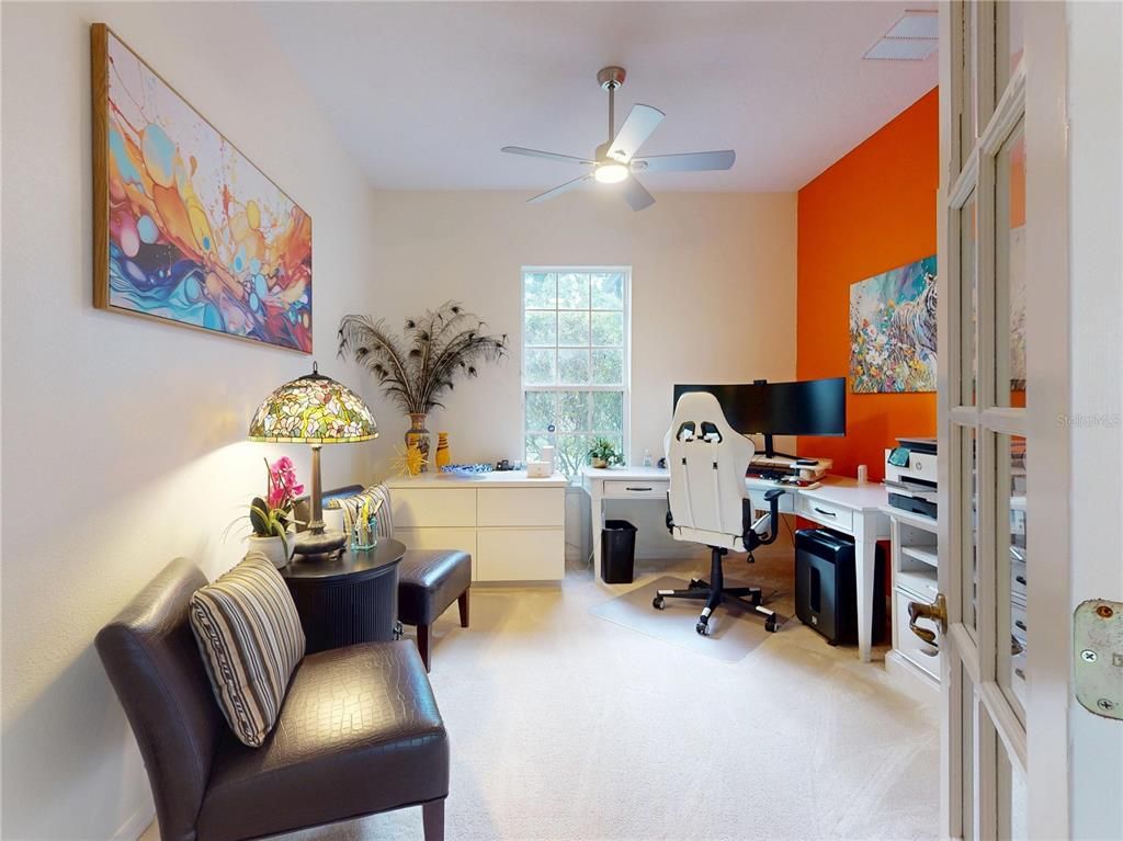 Home Office, Interior