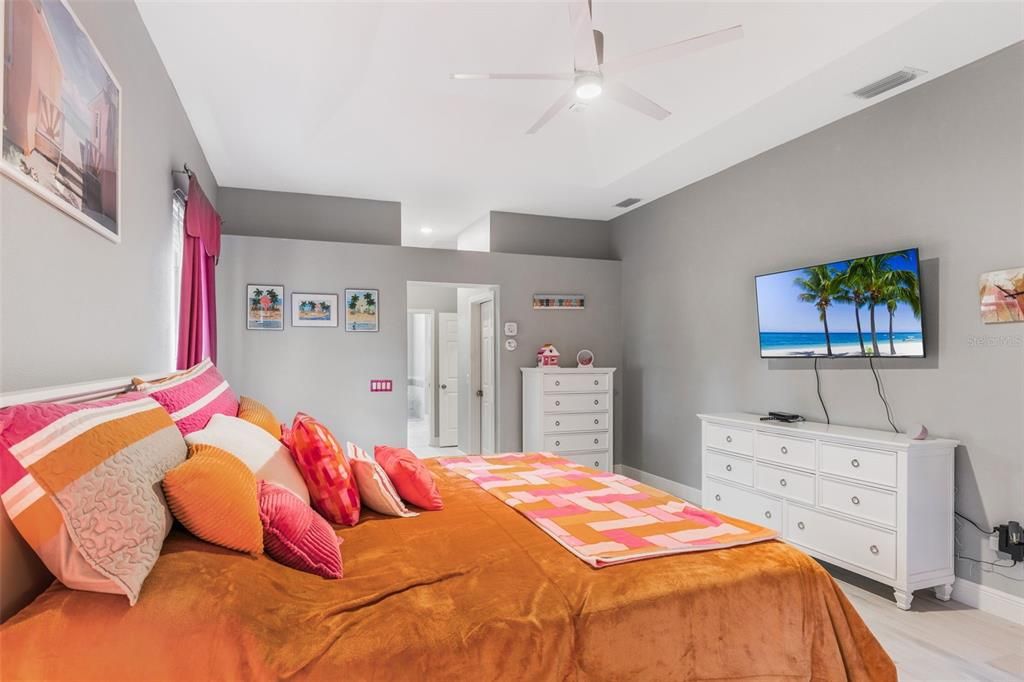 Bedroom, Interior, Recessed Lighting