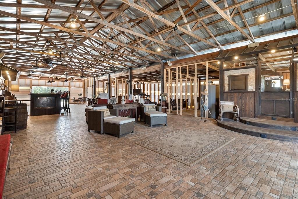 Interior, Living room, Pendant Lights, Wooden Beams