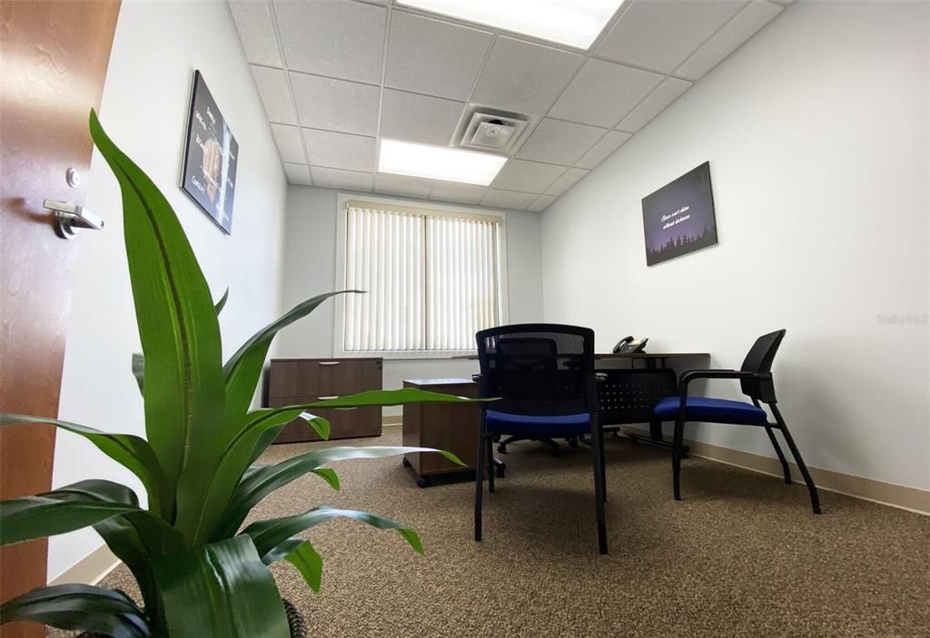 Home Office, Interior