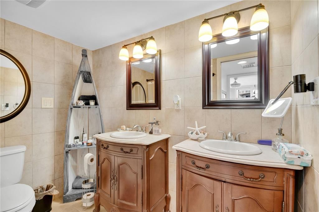 Bathroom, Dual Sink Vanities, Interior