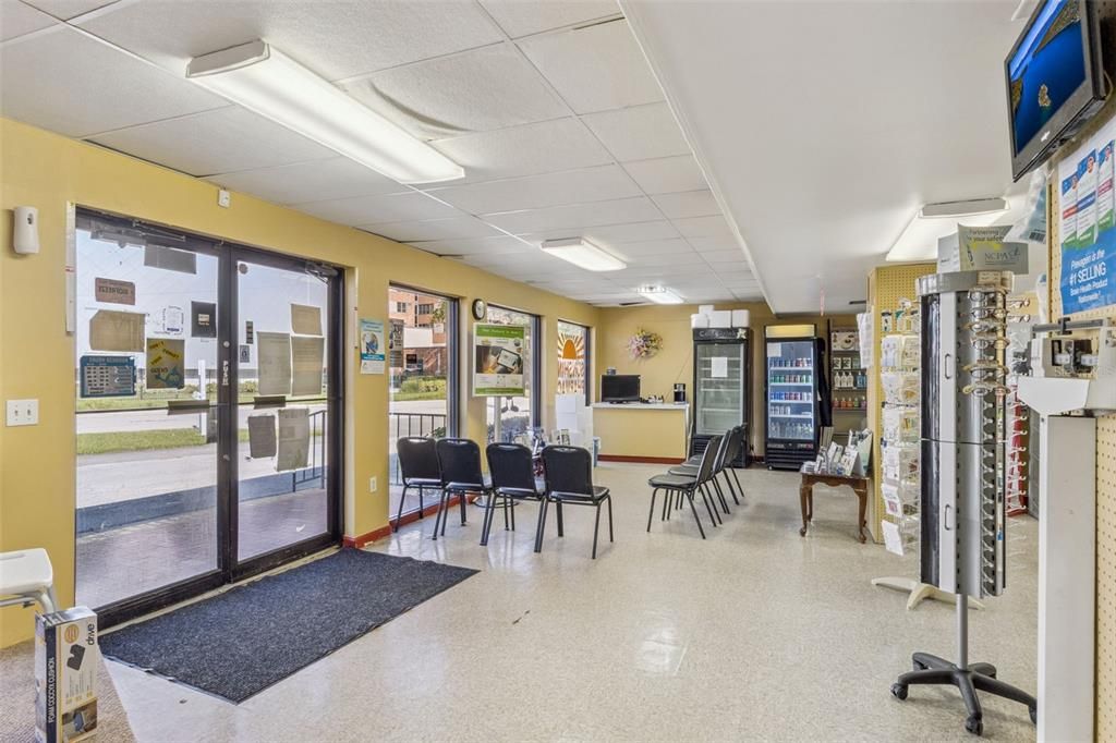 Dining room, Interior