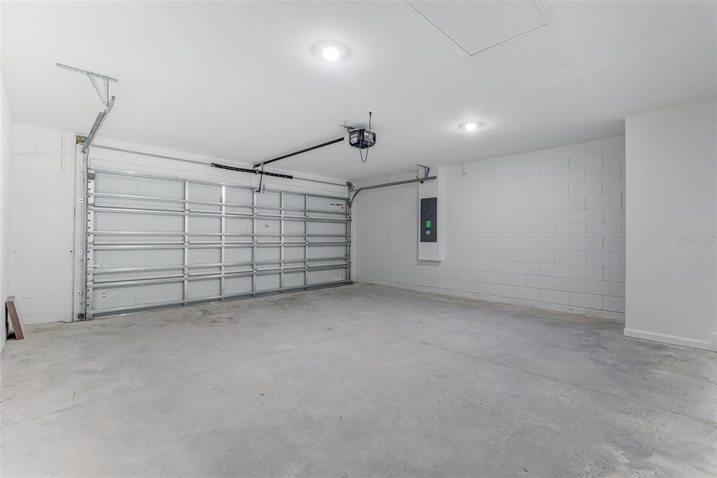 Garage, Interior, Recessed Lighting