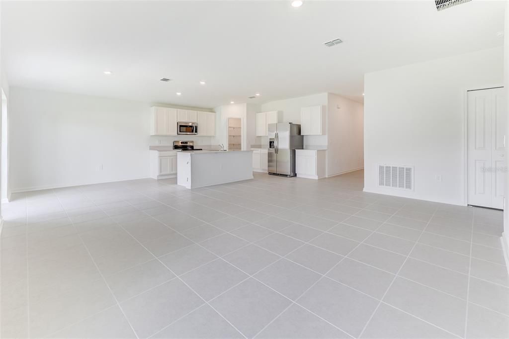 Empty room, Interior, Kitchen, Recessed Lighting