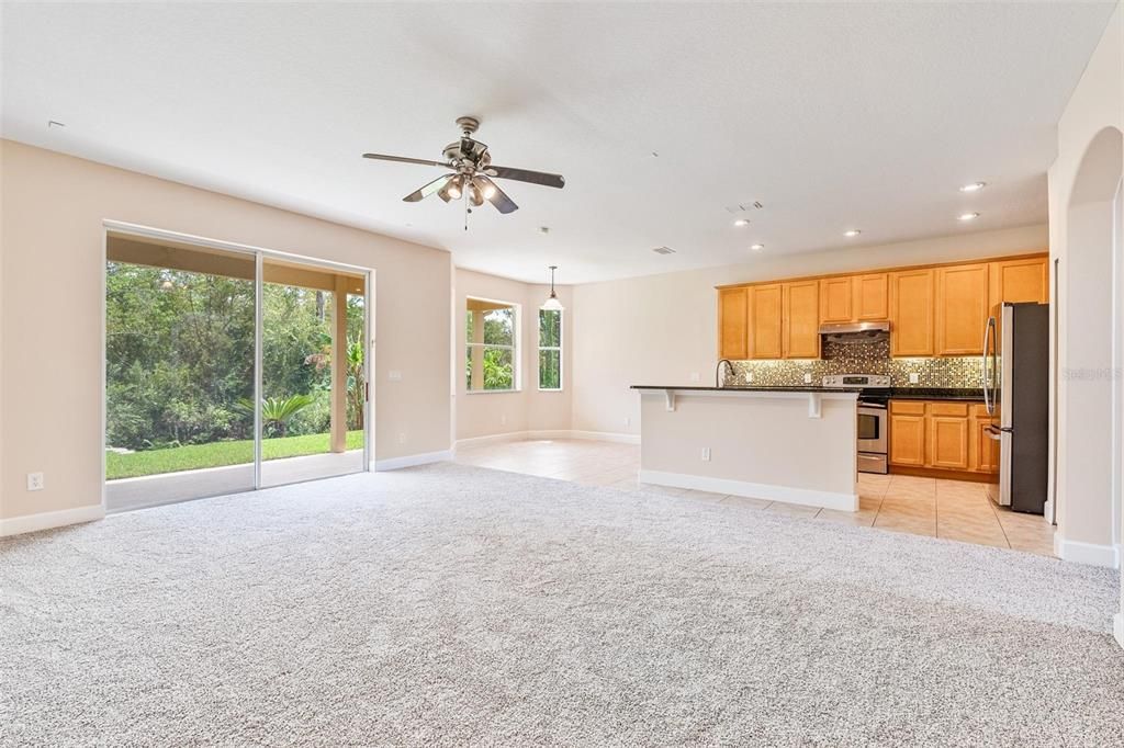 Empty room, Interior, Kitchen, Recessed Lighting