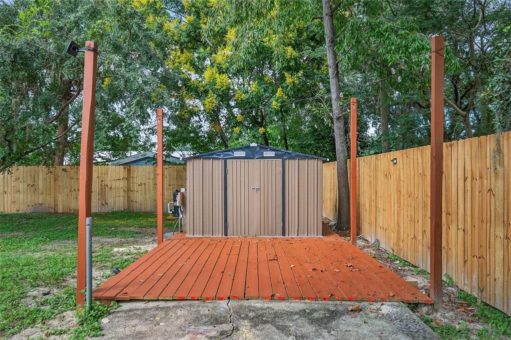 Backyard, Exterior