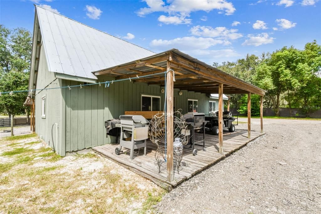Backyard, Exterior