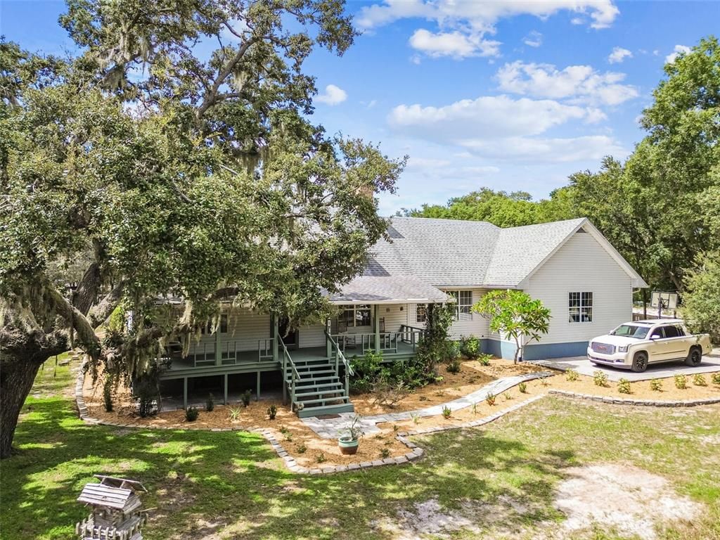 Backyard, Exterior