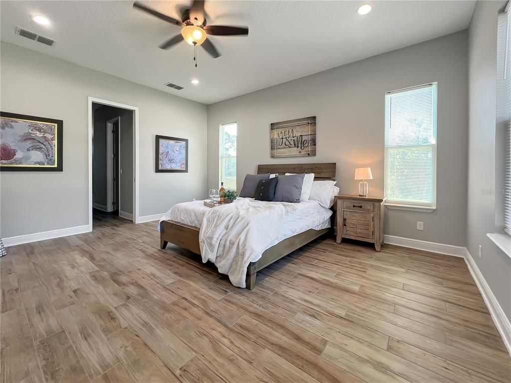 Bedroom, Interior, Recessed Lighting, Wood Texture Flooring