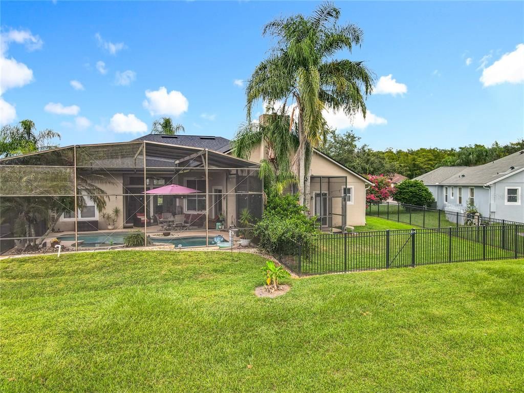 Backyard, Exterior