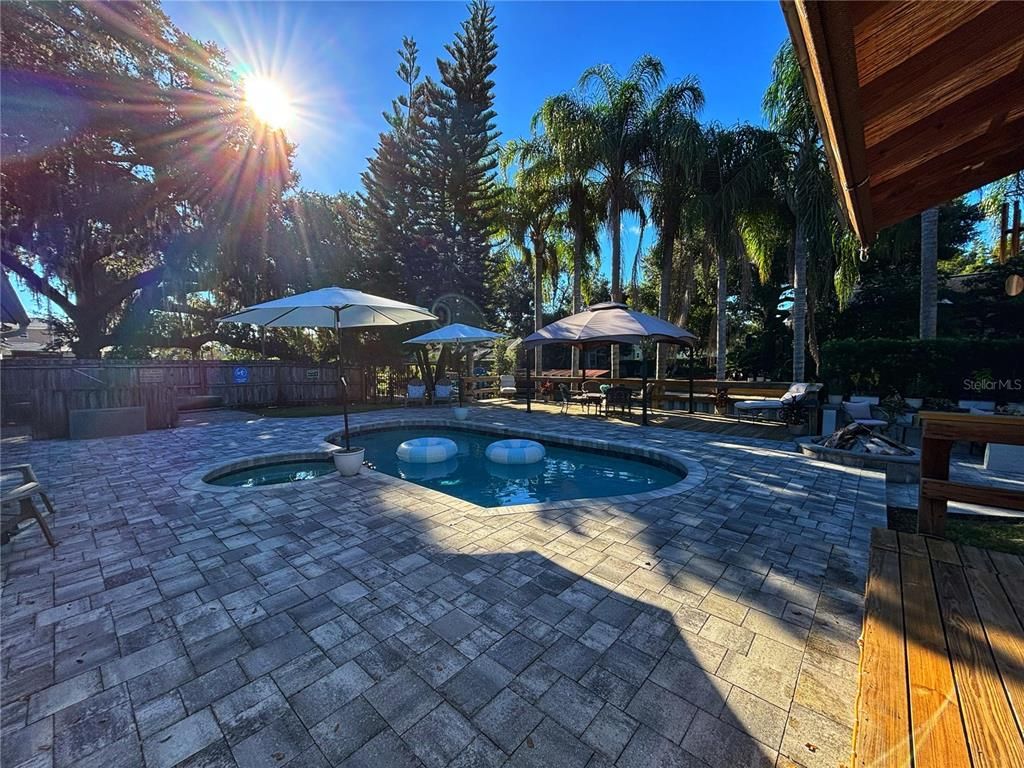 Exterior, Pool
