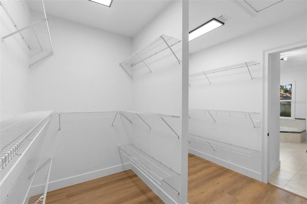 Interior, Walk-in Closets, Wood Texture Flooring