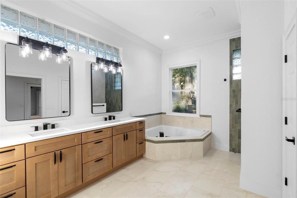Bathroom, Dual Sink Vanities, Interior, Marble, Recessed Lighting