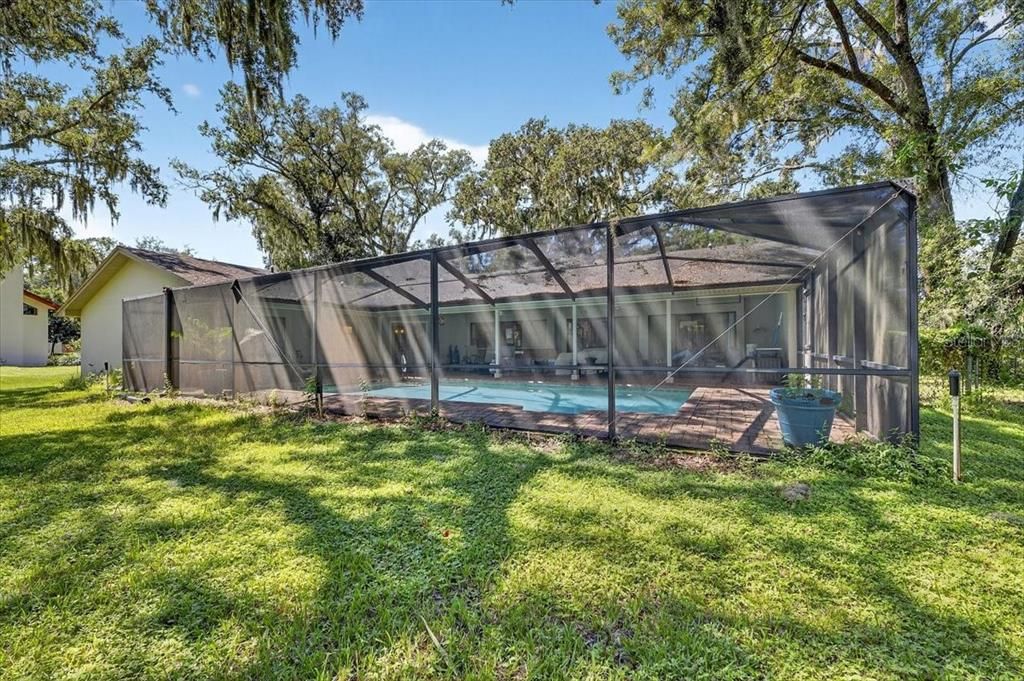 Backyard, Exterior