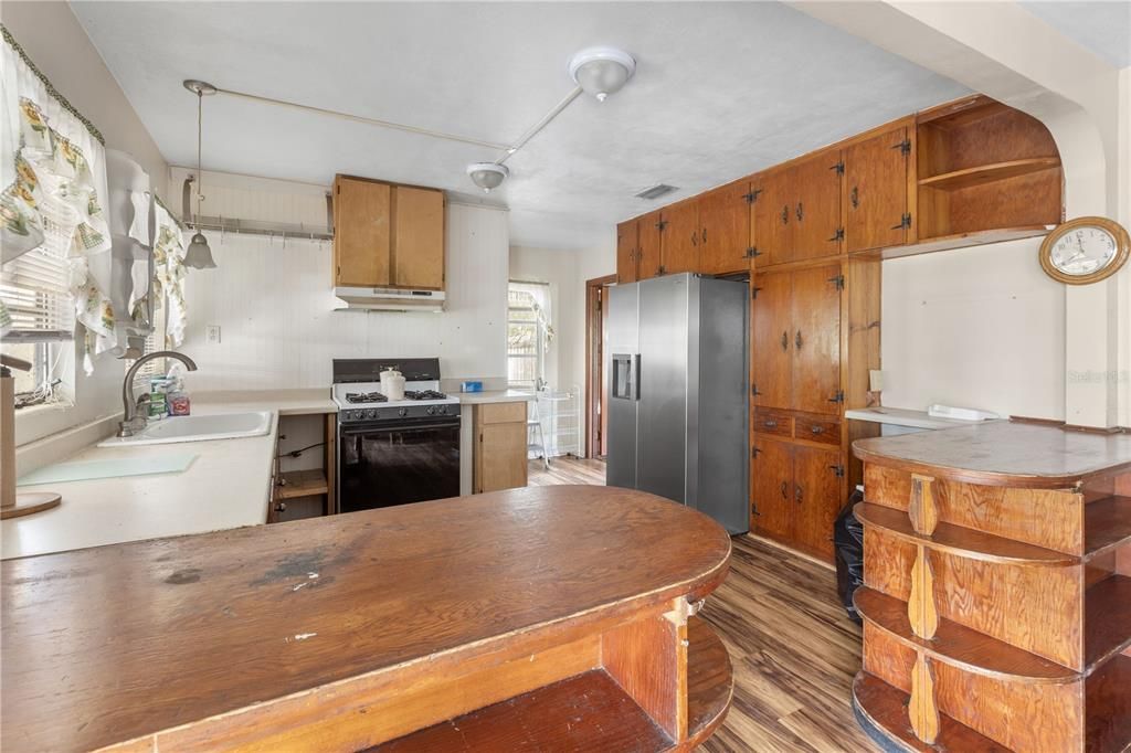 Interior, Kitchen, Pendant Lights, Wood Texture Flooring
