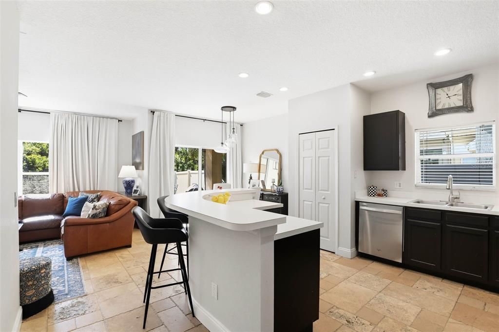 Interior, Kitchen, Living room, Pendant Lights, Recessed Lighting, Stainless Steel Appliances