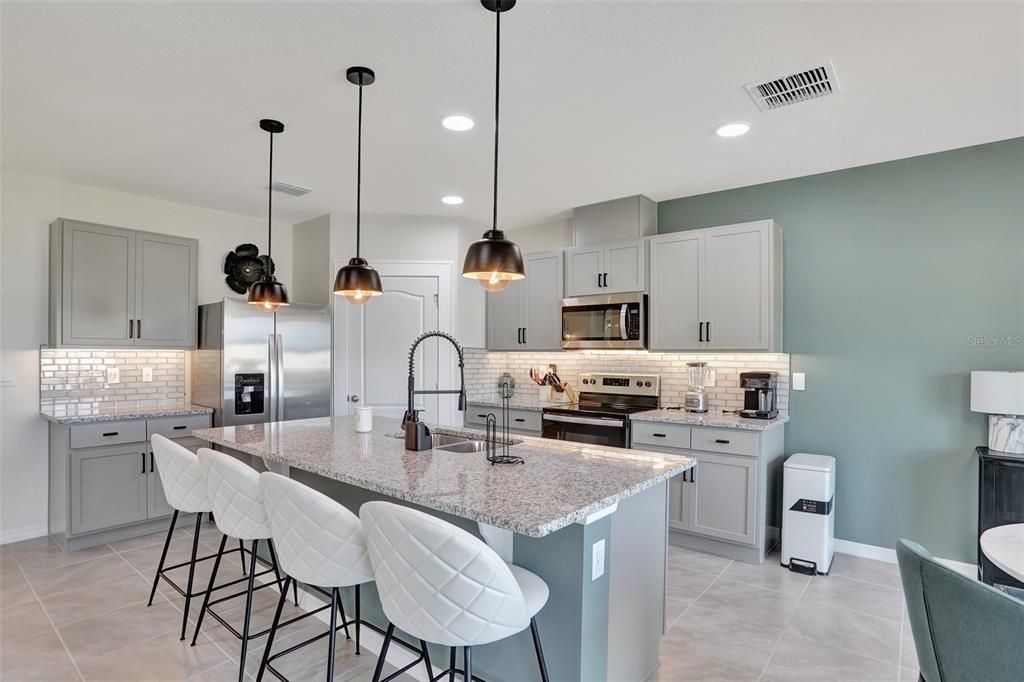 Interior, Kitchen, Pendant Lights, Recessed Lighting, Stainless Steel Appliances