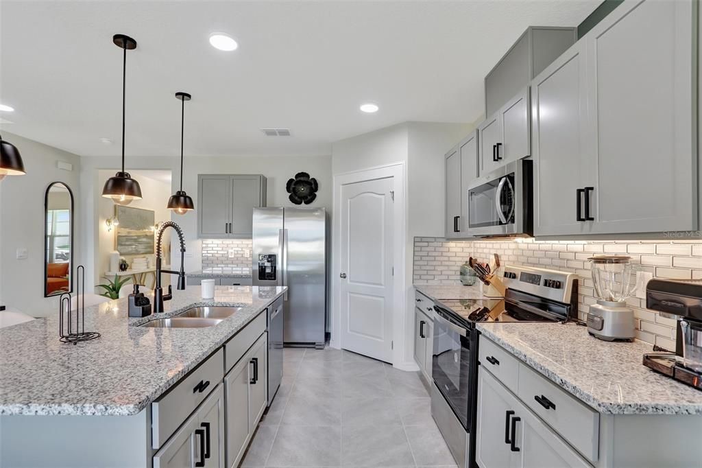 Interior, Kitchen, Pendant Lights, Recessed Lighting, Stainless Steel Appliances