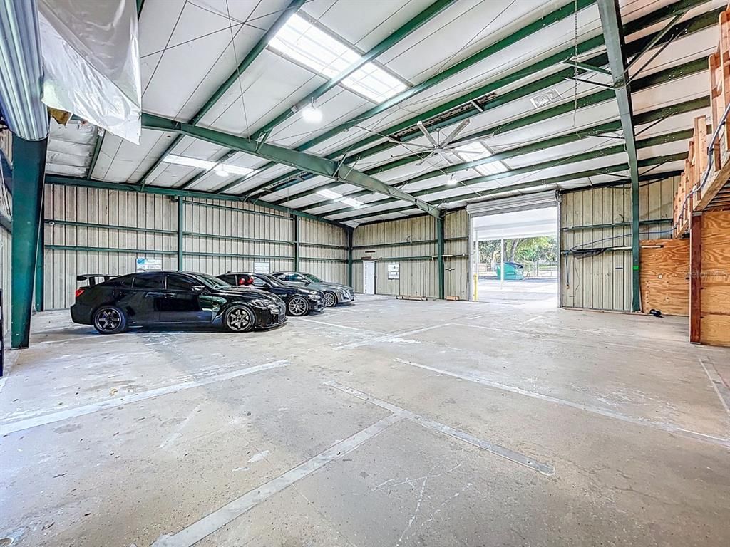 Garage, Interior