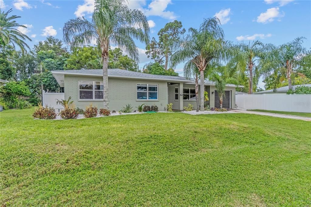 Backyard, Exterior