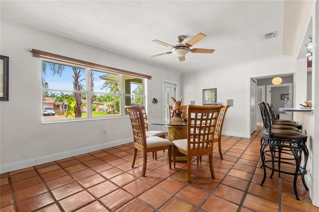 Dining room, Interior
