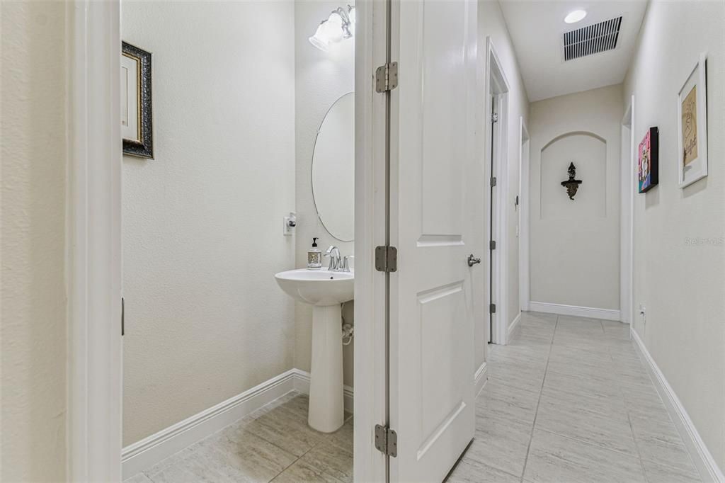 Bathroom, Interior, Recessed Lighting