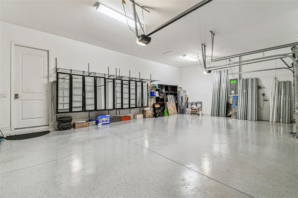 Garage, Interior