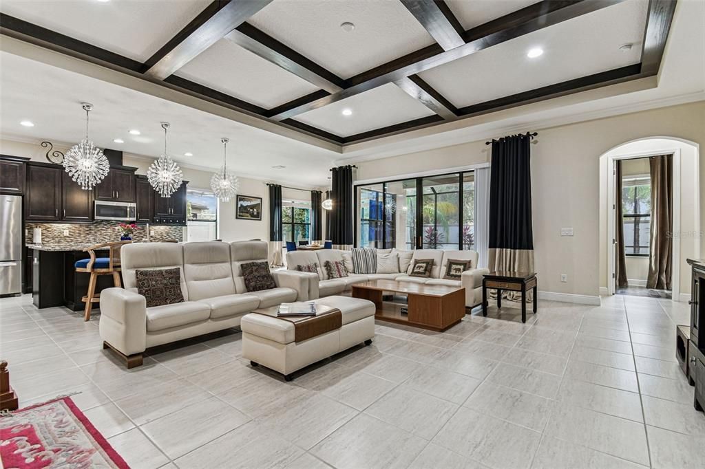 Chandelier, Interior, Kitchen, Living room, Pendant Lights, Recessed Lighting, Stainless Steel Appliances