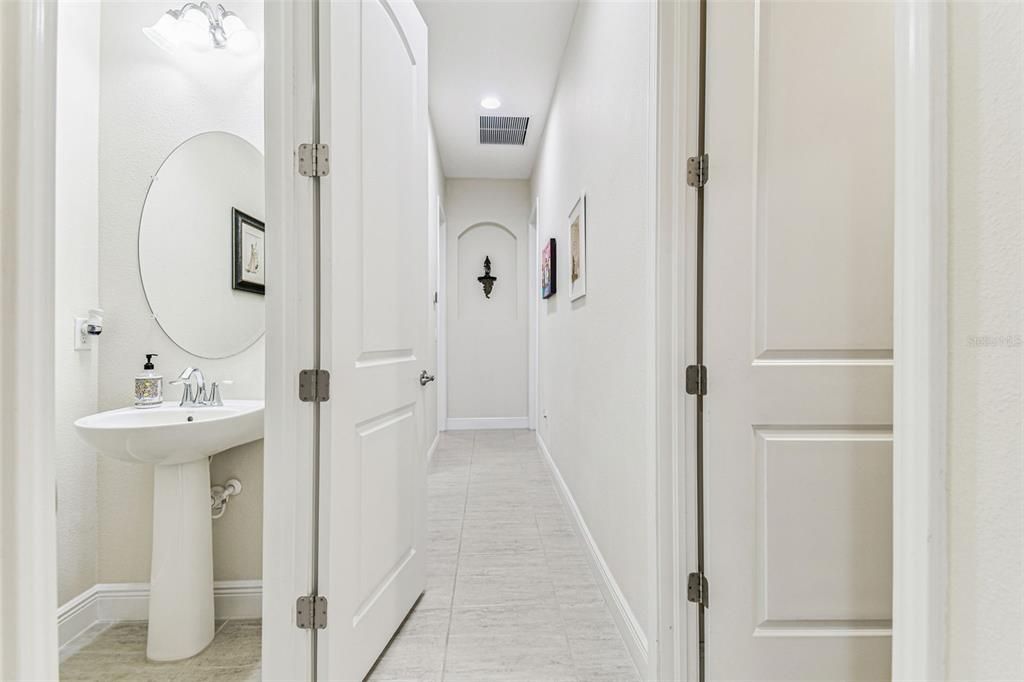 Bathroom, Interior, Recessed Lighting