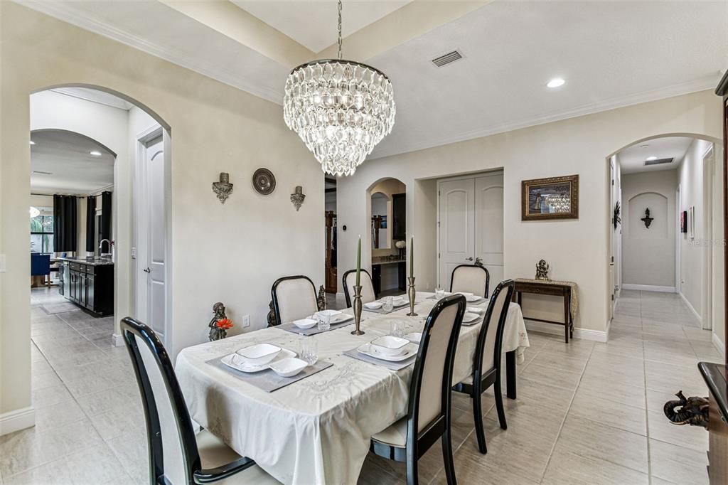 Chandelier, Dining room, Interior, Recessed Lighting