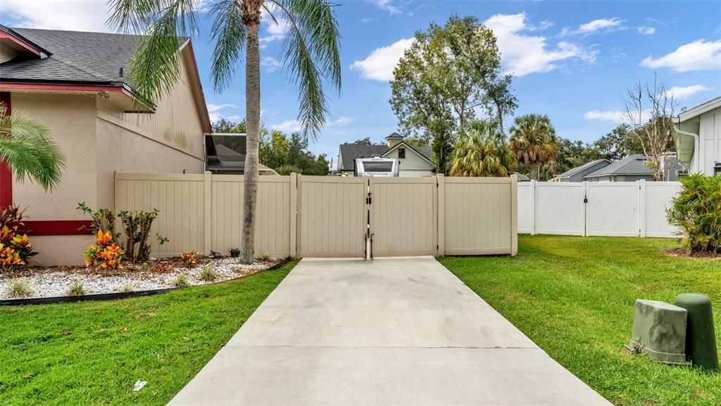 Backyard, Exterior