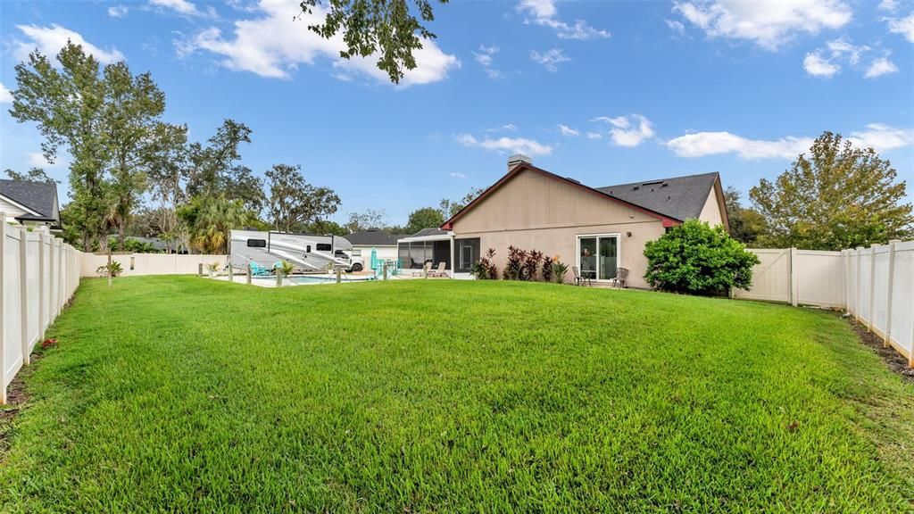 Backyard, Exterior