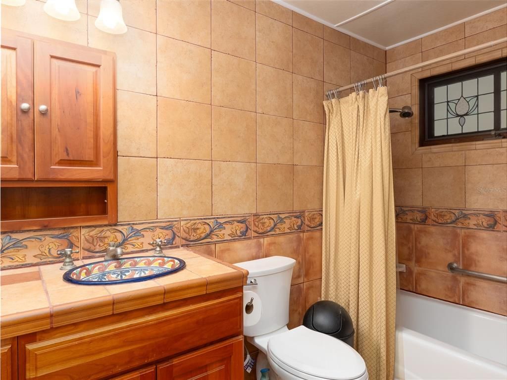 Bathroom, Interior, Tile Countertops