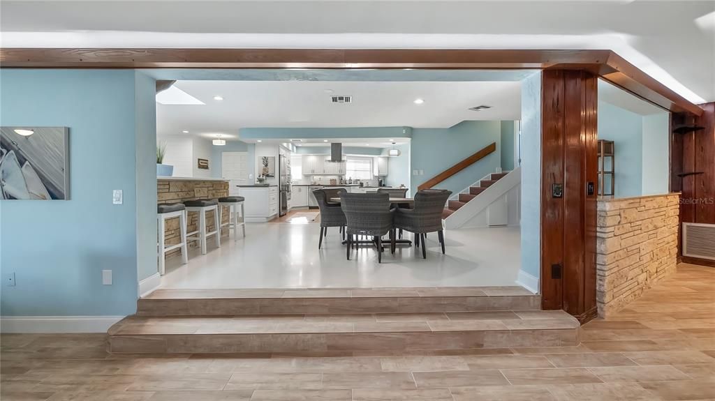 Dining room, Interior, Recessed Lighting