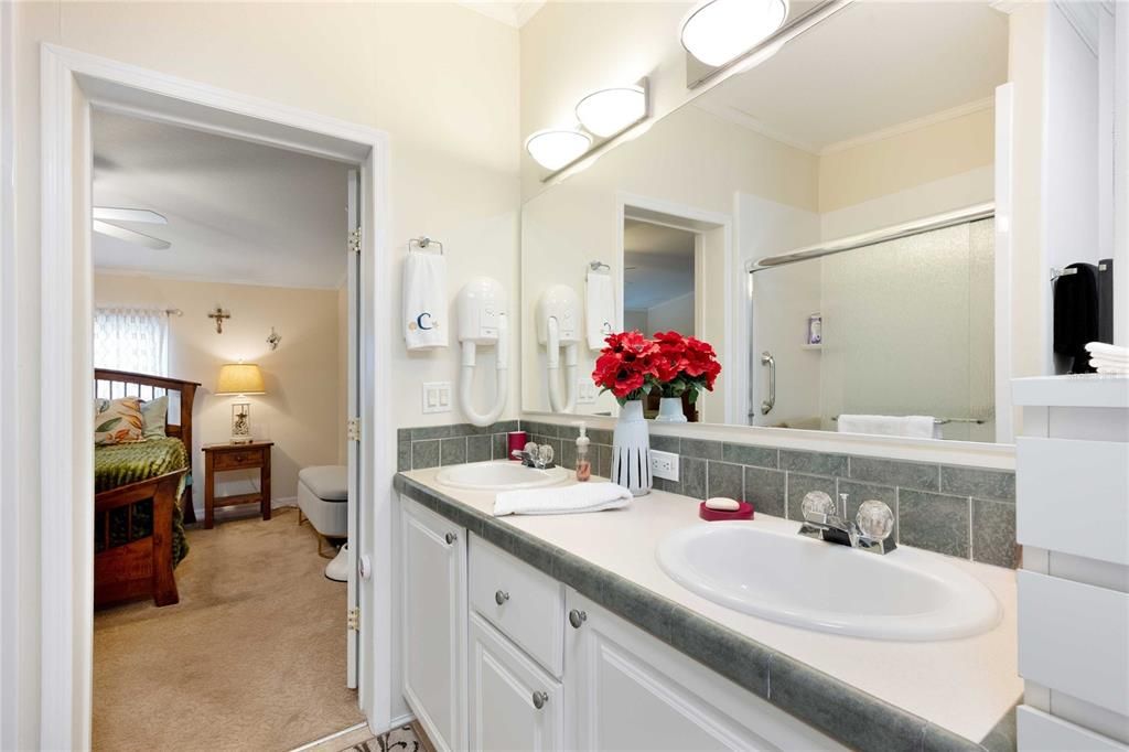 Bathroom, Dual Sink Vanities, Interior
