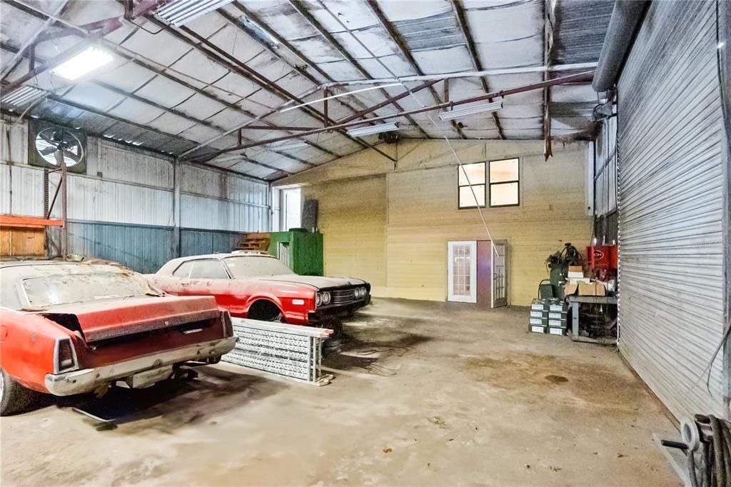 Garage, Interior