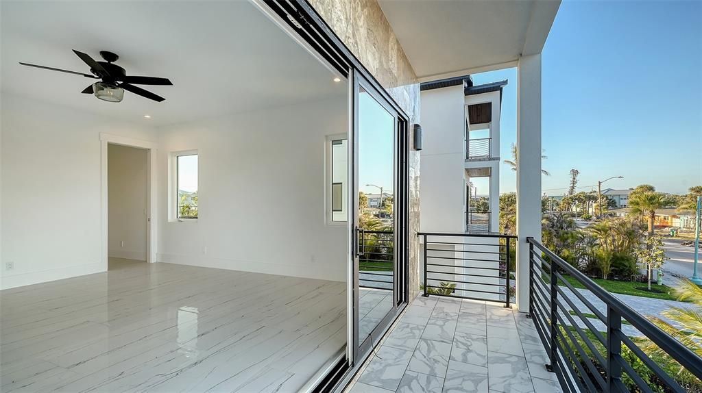 Interior, Marble, Water