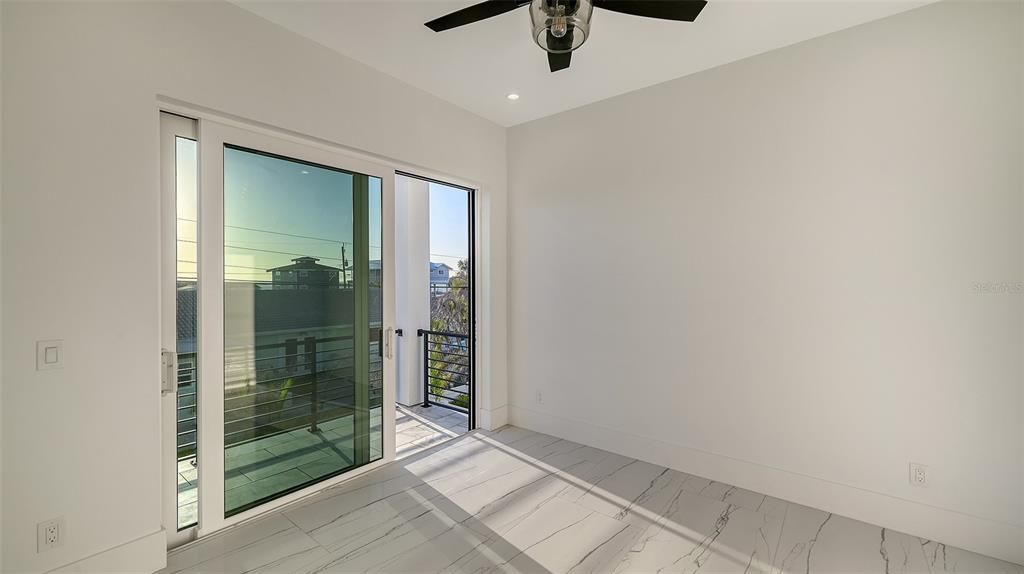 Empty room, Interior, Marble, Recessed Lighting