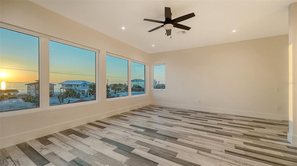 Empty room, Interior, Recessed Lighting, Water, Wood Texture Flooring