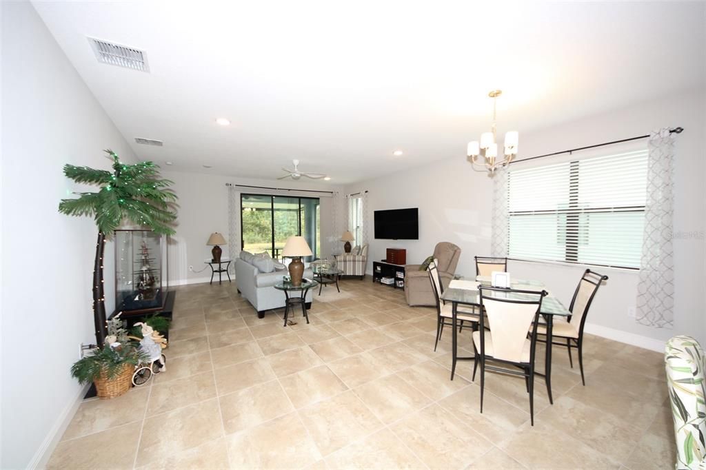 Chandelier, Dining room, Interior, Living room, Recessed Lighting