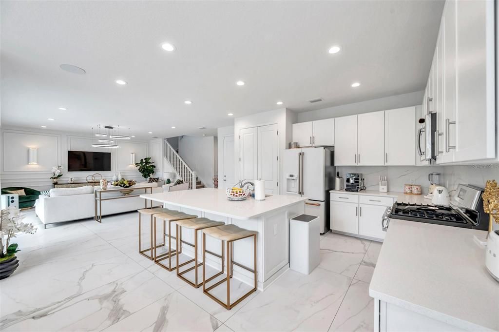 Interior, Kitchen, Living room, Marble, Pendant Lights, Recessed Lighting, Stainless Steel Appliances