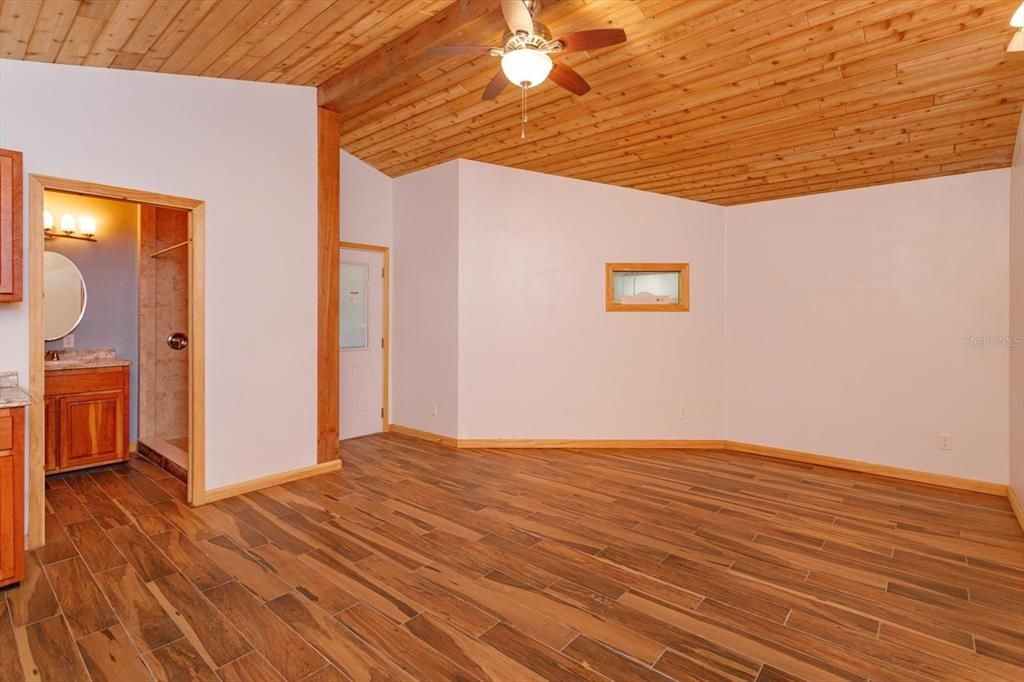 Empty room, Interior, Wooden Ceilings, Wood Texture Flooring