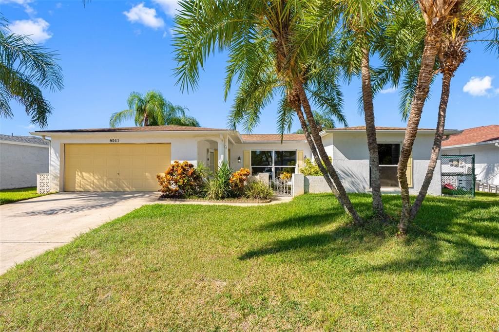 Attached, Backyard, Exterior, Facade, Ranch