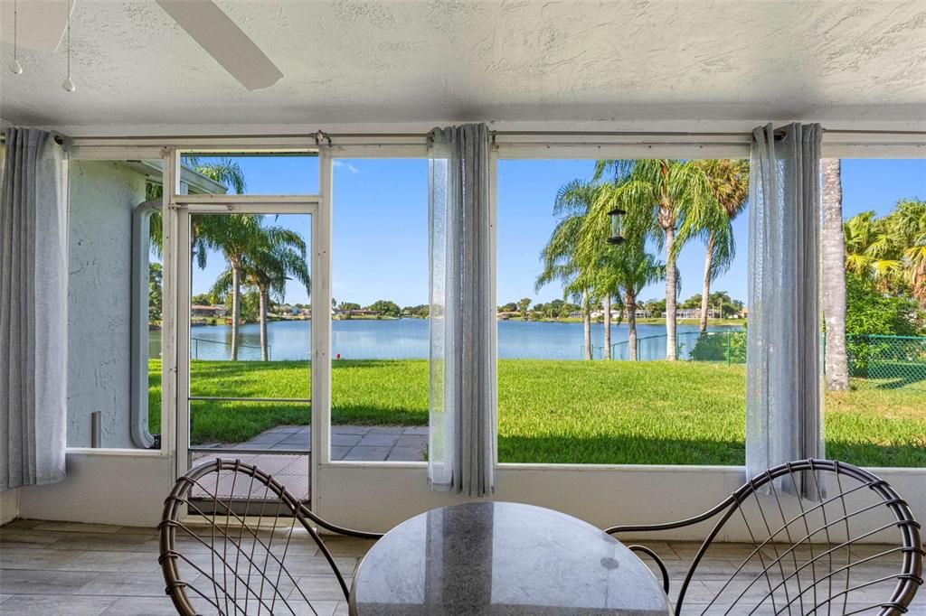 Interior, Sun Room, Water