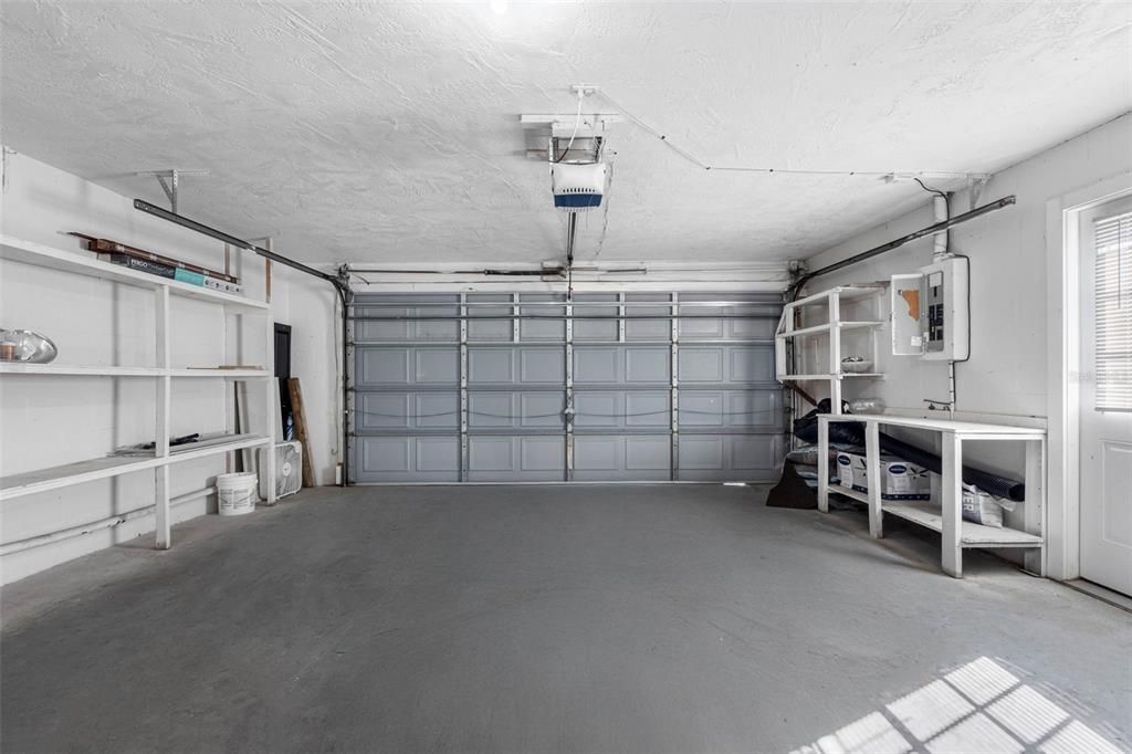 Garage, Interior