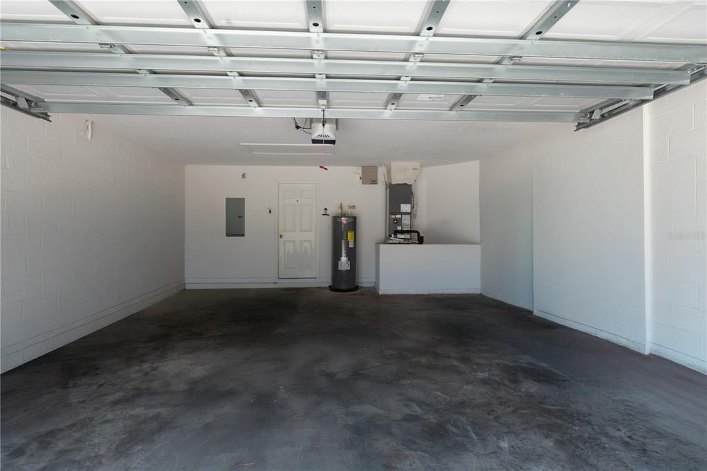 Garage, Interior