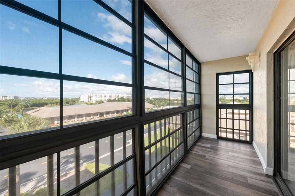 Interior, Sun Room, Wood Texture Flooring