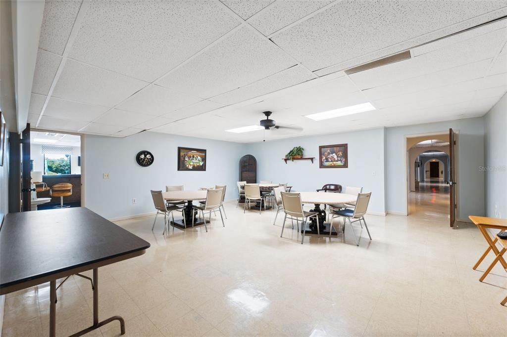 Dining room, Interior, Recessed Lighting