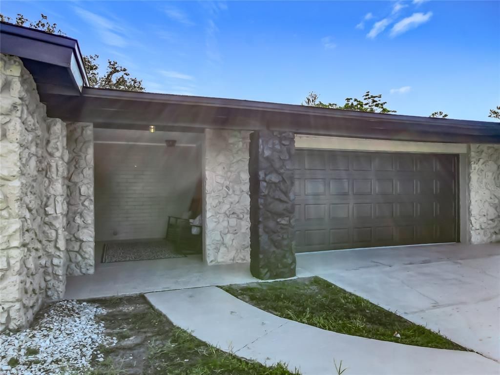 Detached Garage, Exterior